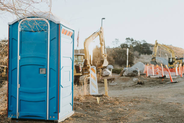 Porta potty delivery and setup in Centerville, IA