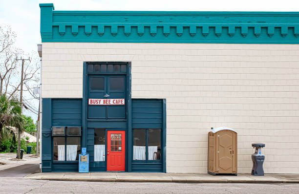 Best Construction site porta potty rental  in Centerville, IA